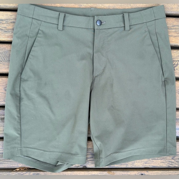 LULULEMON Commission classic fit shorts mens size 36 - Picture 2 of 10